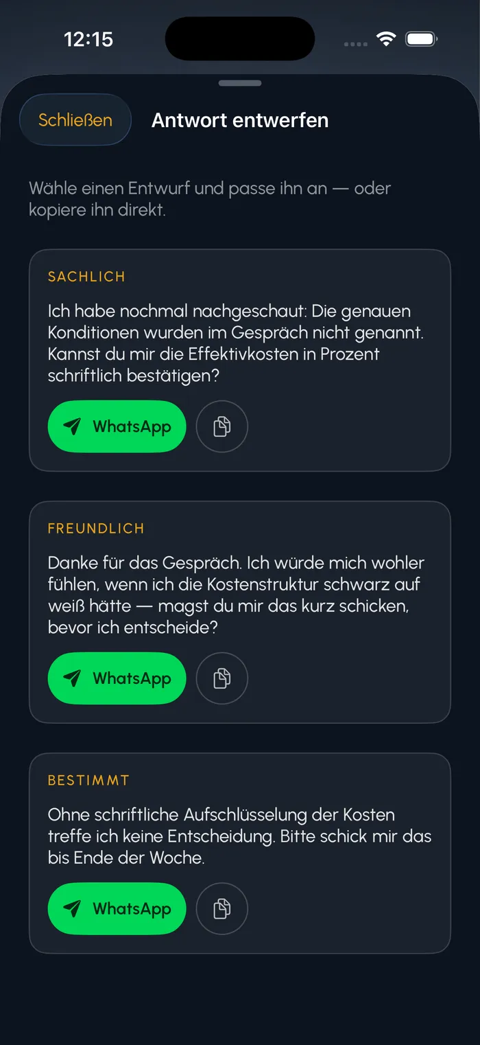 Hearium „Antwort entwerfen“: drei Entwürfe (sachlich, freundlich, bestimmt), je mit WhatsApp-Button.